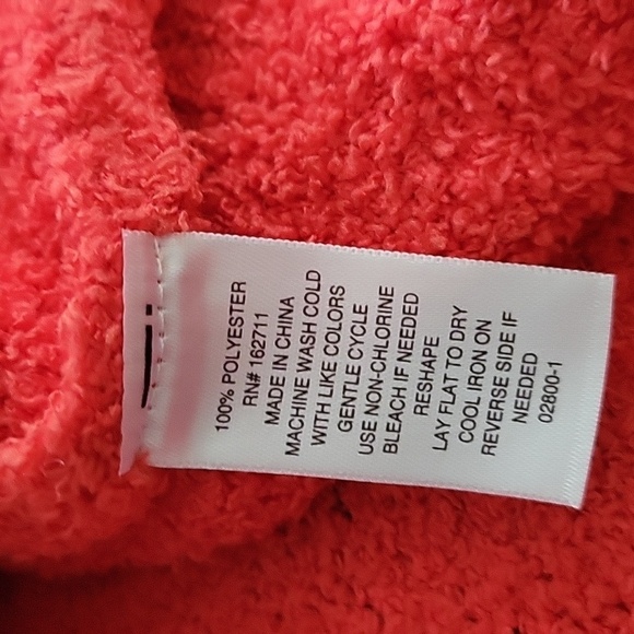 Arizona Jean Co Women's Cropped Hoodie - Picture 9 of 11